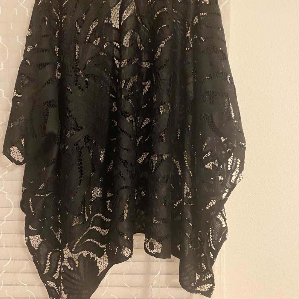 Cover up black lace wear over bathing suit or a dress, size about a 20/XXL